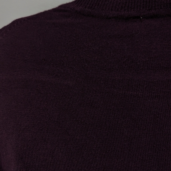 Contemporaine Women's
Turtleneck Sweater in Burgundy - Picture 4 of 5